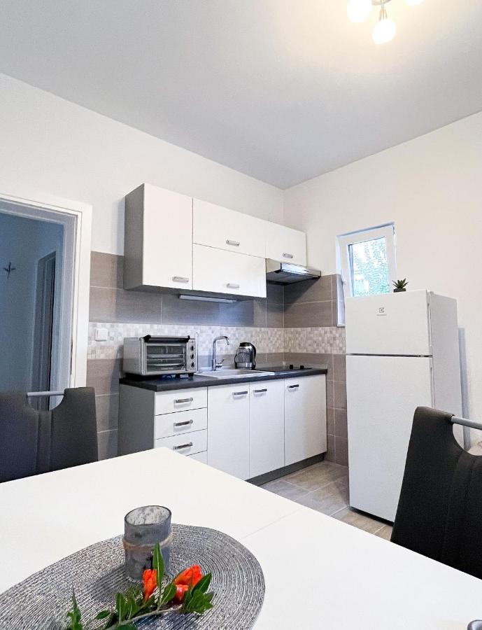 Apartments T&T Trogir Buitenkant foto