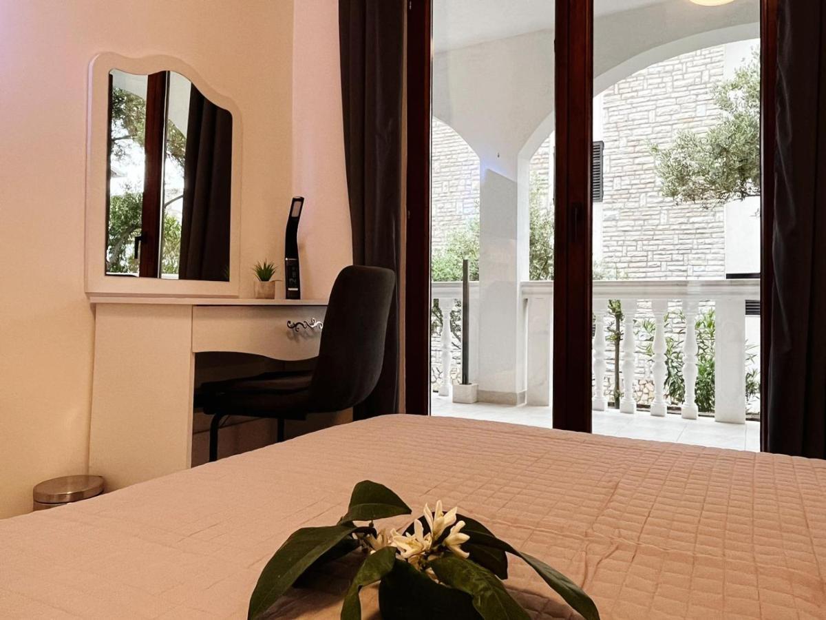 Apartments T&T Trogir Buitenkant foto